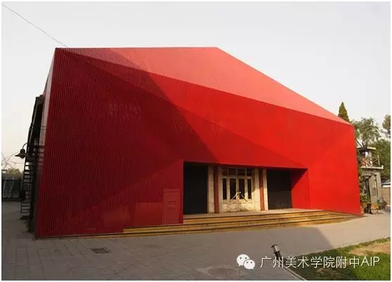 走自己的路,坚持做建筑 走自己的路,坚持做建筑