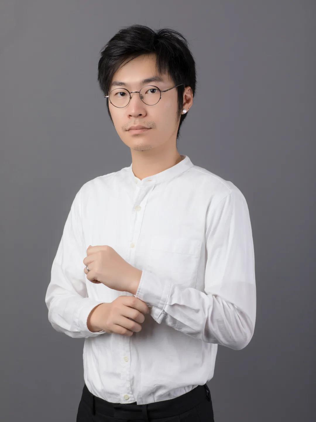 【学生专访】坚持自己的态度,绝不跟风! 【学生专访】坚持自己的态度,绝不跟风!